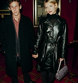 1998-03-02-The-Man-In-The-Iron-Mask-New-York-Premiere-026.jpg