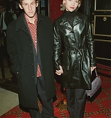 1998-03-02-The-Man-In-The-Iron-Mask-New-York-Premiere-029.jpg