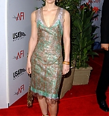 2004-06-01-AFI-Lifetime-Achievement-Award-A-Tribute-To-Meryl-Streep-013.jpg