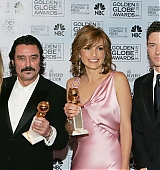 2005-01-16th-62nd-Annual-Golden-Globe-Awards-Press-Room-030.jpg
