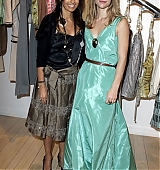 2005-03-22-MARNIs-Los-Angeles-Boutique-Opening-049.jpg