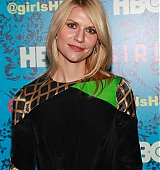 2012-04-04-HBO-With-The-Cinema-Society-Host-The-New-York-Premiere-Of-Girls-015.jpg
