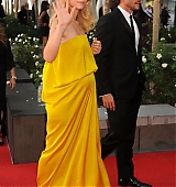 2012-09-23-64th-Emmy-Awards-Arrivals-019.jpg