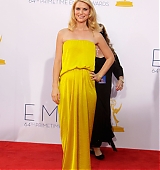 2012-09-23-64th-Emmy-Awards-Arrivals-051.jpg