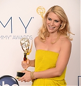 2012-09-23-64th-Emmy-Awards-Press-Room-013.jpg