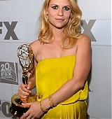 2012-09-23-64th-Emmy-Awards-Press-Room-046.jpg