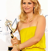 2012-09-23-64th-Emmy-Awards-Press-Room-048.jpg