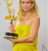 2012-09-23-64th-Emmy-Awards-Press-Room-061.jpg