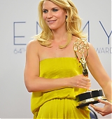 2012-09-23-64th-Emmy-Awards-Press-Room-063.jpg