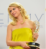 2012-09-23-64th-Emmy-Awards-Press-Room-065.jpg