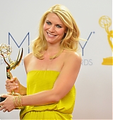 2012-09-23-64th-Emmy-Awards-Press-Room-068.jpg
