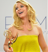 2012-09-23-64th-Emmy-Awards-Press-Room-070.jpg