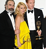 2012-09-23-64th-Emmy-Awards-Press-Room-095.jpg