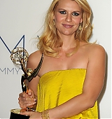 2012-09-23-64th-Emmy-Awards-Press-Room-156.jpg