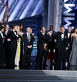 2012-09-23-64th-Emmy-Awards-Stage-And-Audience-024.jpg
