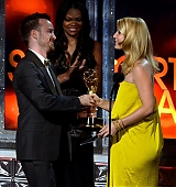 2012-09-23-64th-Emmy-Awards-Stage-And-Audience-031.jpg