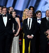 2012-09-23-64th-Emmy-Awards-Stage-And-Audience-034.jpg