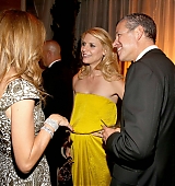 2012-09-23-64th-Emmy-Awards-Stage-And-Audience-058.jpg