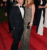 2013-05-06-Costume-Institute-Gala-At-The-Metropolitam-Museum-Of-Art-PUNK-Chaos-To-Couture-006.jpg