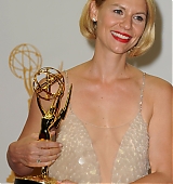 2013-09-22-65th-Emmy-Awards-Press-Room-040.jpg