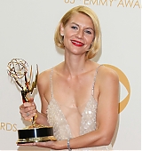 2013-09-22-65th-Emmy-Awards-Press-Room-058.jpg