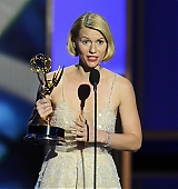 2013-09-22-65th-Emmy-Awards-Stage-014.jpg
