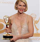 2013-09-22-65th-Emmy-Awards-Stage-031.jpg