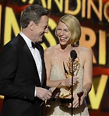 2013-09-22-65th-Emmy-Awards-Stage-040.jpg