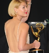 2013-09-22-65th-Emmy-Awards-Stage-077.jpg