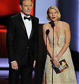 2013-09-22-65th-Emmy-Awards-Stage-080.jpg