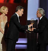 2013-09-22-65th-Emmy-Awards-Stage-086.jpg
