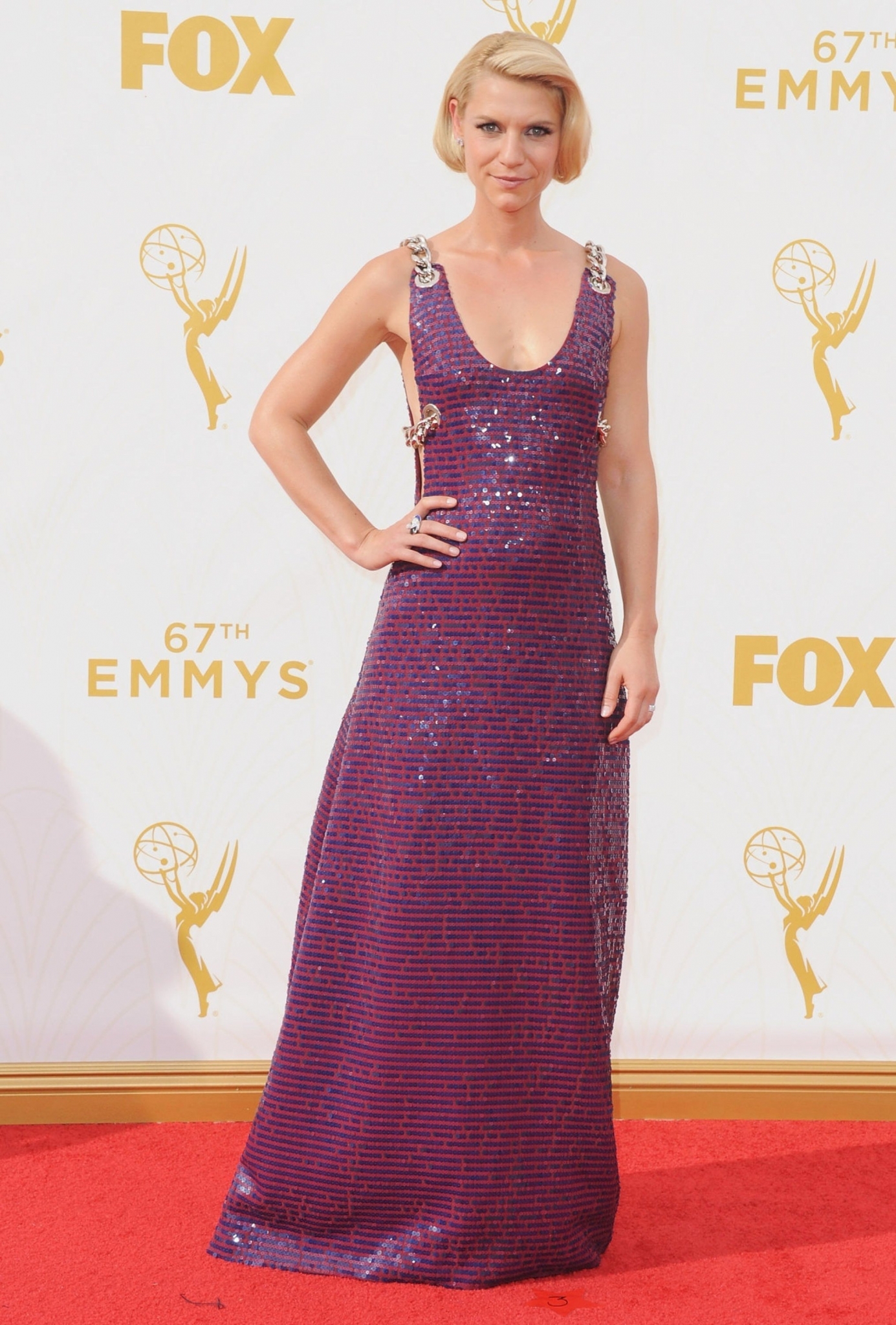 2015-09-20-67th-Emmy-Awards-Arrivals-069.jpg 2015-09-20-67th-Emmy-Awards-Arrivals-069.jpg
