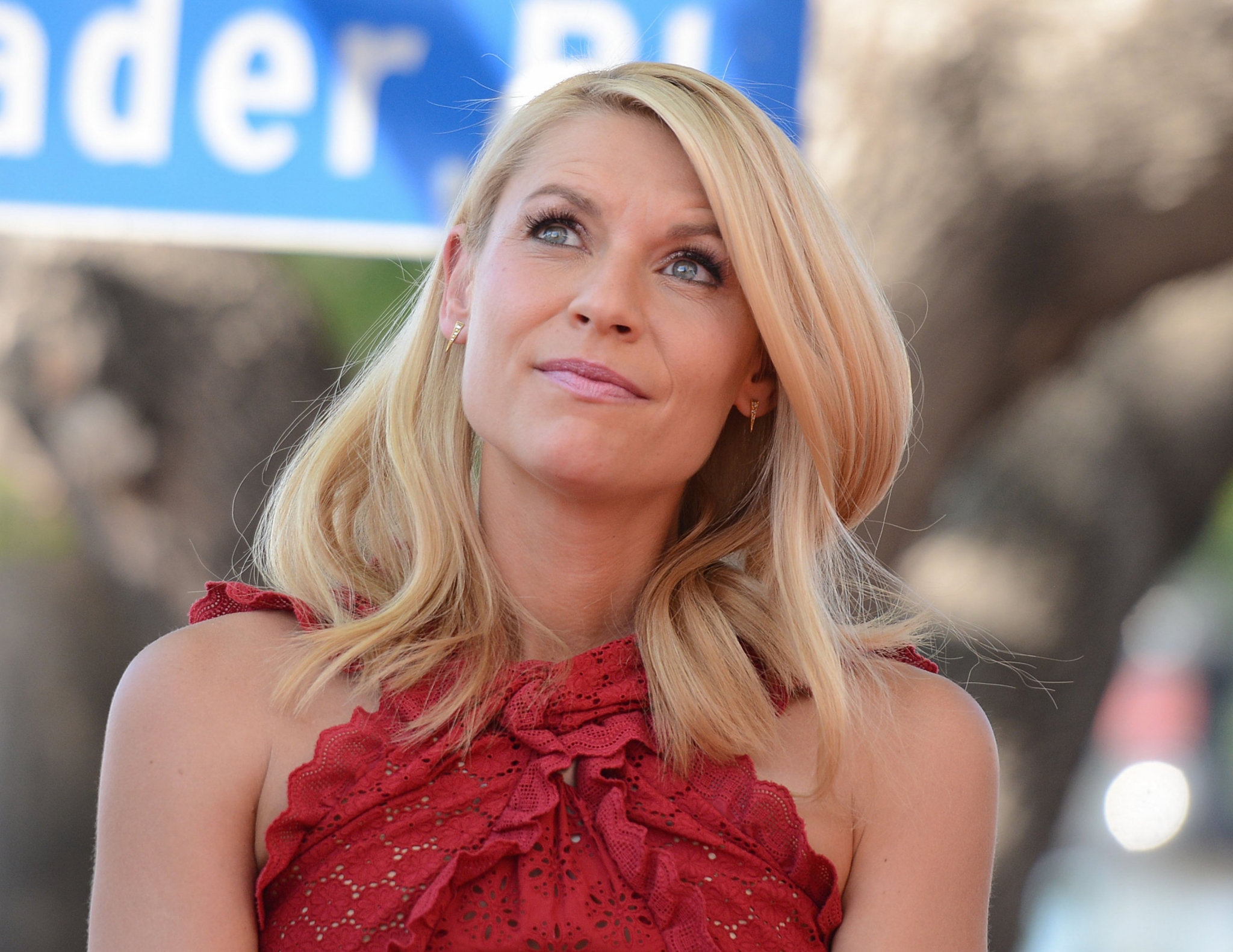 2015-09-24-Claire-Danes-Gets-A-Star-On-The-Hollywood-Walk-Of-Fame-0701.jpg 2015-09-24-Claire-Danes-Gets-A-Star-On-The-Hollywood-Walk-Of-Fame-0701.jpg
