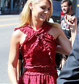 2015-09-24-Claire-Danes-Gets-A-Star-On-The-Hollywood-Walk-Of-Fame-0016.jpg