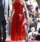2015-09-24-Claire-Danes-Gets-A-Star-On-The-Hollywood-Walk-Of-Fame-0027.jpg