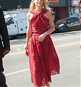 2015-09-24-Claire-Danes-Gets-A-Star-On-The-Hollywood-Walk-Of-Fame-0095.jpg