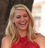 2015-09-24-Claire-Danes-Gets-A-Star-On-The-Hollywood-Walk-Of-Fame-0123.jpg