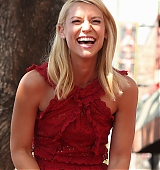 2015-09-24-Claire-Danes-Gets-A-Star-On-The-Hollywood-Walk-Of-Fame-0126.jpg