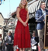2015-09-24-Claire-Danes-Gets-A-Star-On-The-Hollywood-Walk-Of-Fame-0174.jpg