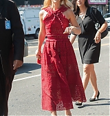 2015-09-24-Claire-Danes-Gets-A-Star-On-The-Hollywood-Walk-Of-Fame-0199.jpg