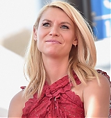 2015-09-24-Claire-Danes-Gets-A-Star-On-The-Hollywood-Walk-Of-Fame-0263.jpg