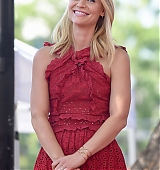 2015-09-24-Claire-Danes-Gets-A-Star-On-The-Hollywood-Walk-Of-Fame-0369.jpg