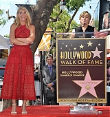 2015-09-24-Claire-Danes-Gets-A-Star-On-The-Hollywood-Walk-Of-Fame-0550.jpg
