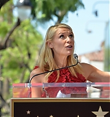 2015-09-24-Claire-Danes-Gets-A-Star-On-The-Hollywood-Walk-Of-Fame-0578.jpg
