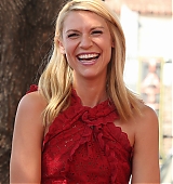 2015-09-24-Claire-Danes-Gets-A-Star-On-The-Hollywood-Walk-Of-Fame-0603.jpg