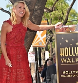 2015-09-24-Claire-Danes-Gets-A-Star-On-The-Hollywood-Walk-Of-Fame-0651.jpg