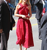 2015-09-24-Claire-Danes-Gets-A-Star-On-The-Hollywood-Walk-Of-Fame-0665.jpg