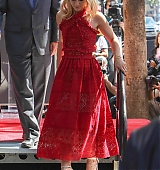 2015-09-24-Claire-Danes-Gets-A-Star-On-The-Hollywood-Walk-Of-Fame-0675.jpg