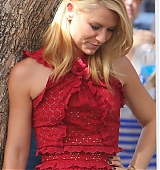 2015-09-24-Claire-Danes-Gets-A-Star-On-The-Hollywood-Walk-Of-Fame-0678.jpg