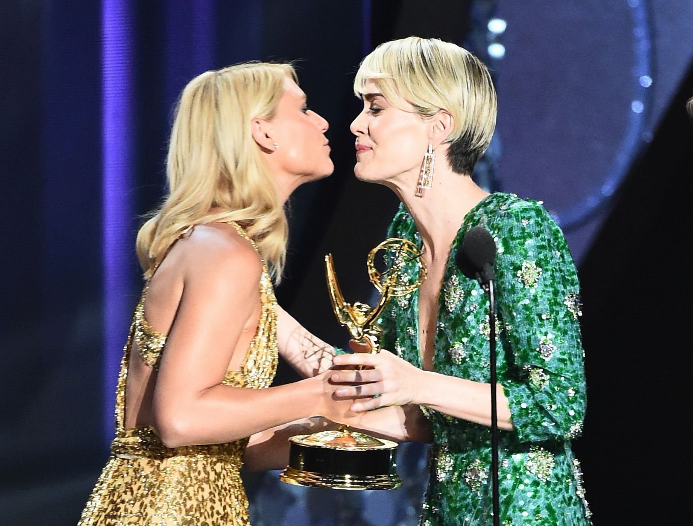 2016-09-18-68th-Emmy-Awards-Show-006.jpg 2016-09-18-68th-Emmy-Awards-Show-006.jpg